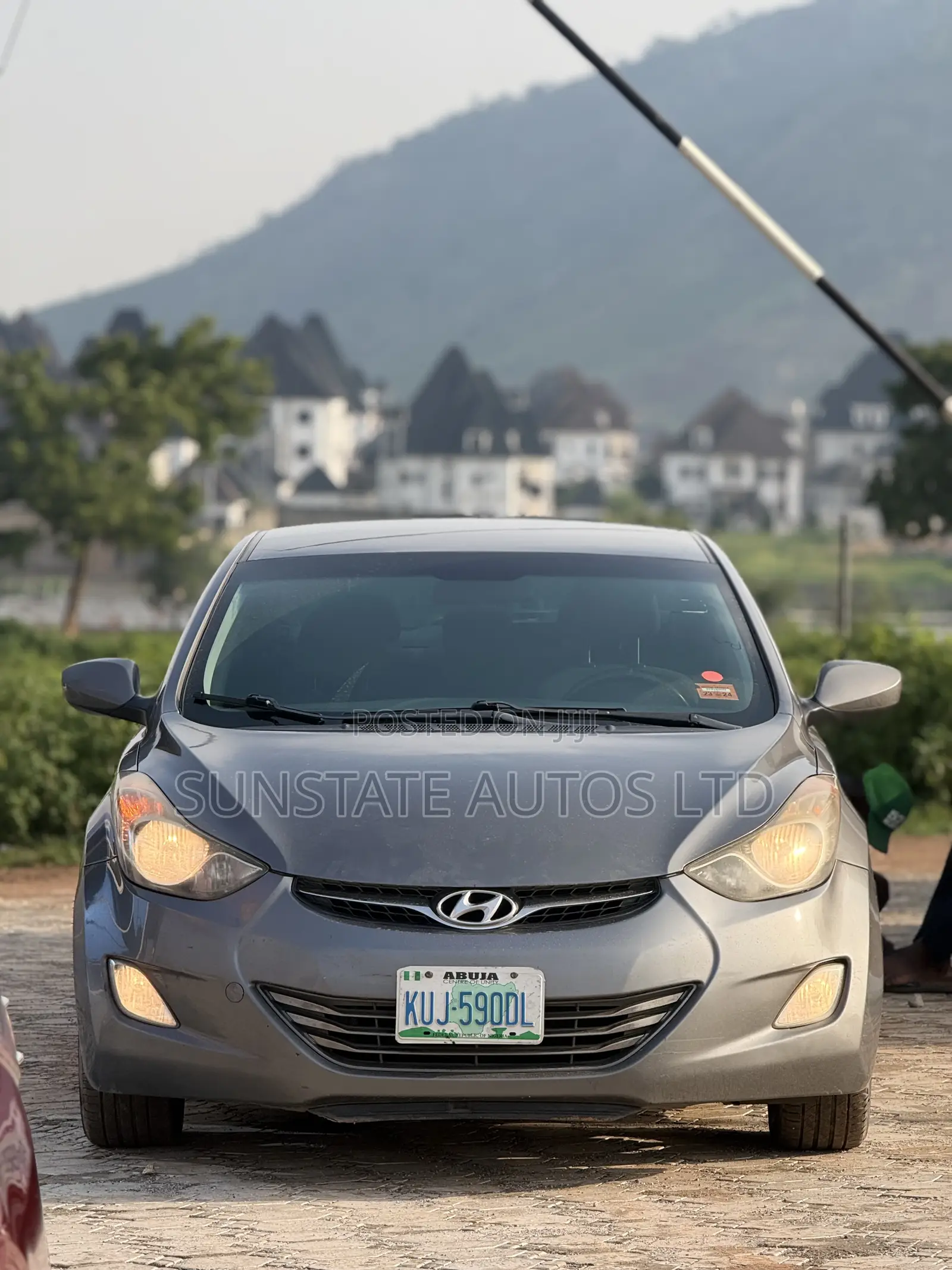 Hyundai Elantra 2013 Gray