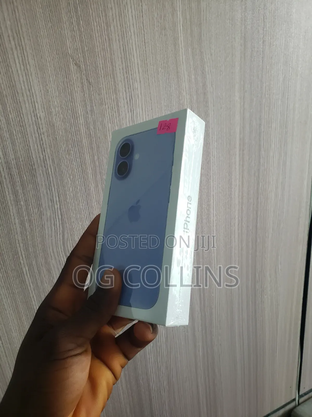 New Apple iPhone 16 128 GB Blue