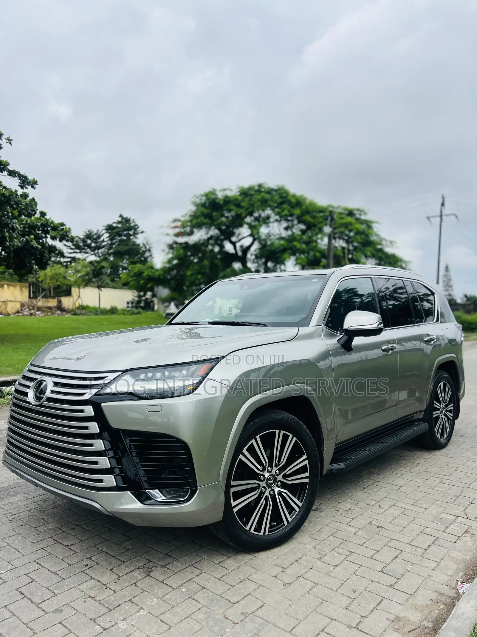 Lexus LX 600 2023 Gray