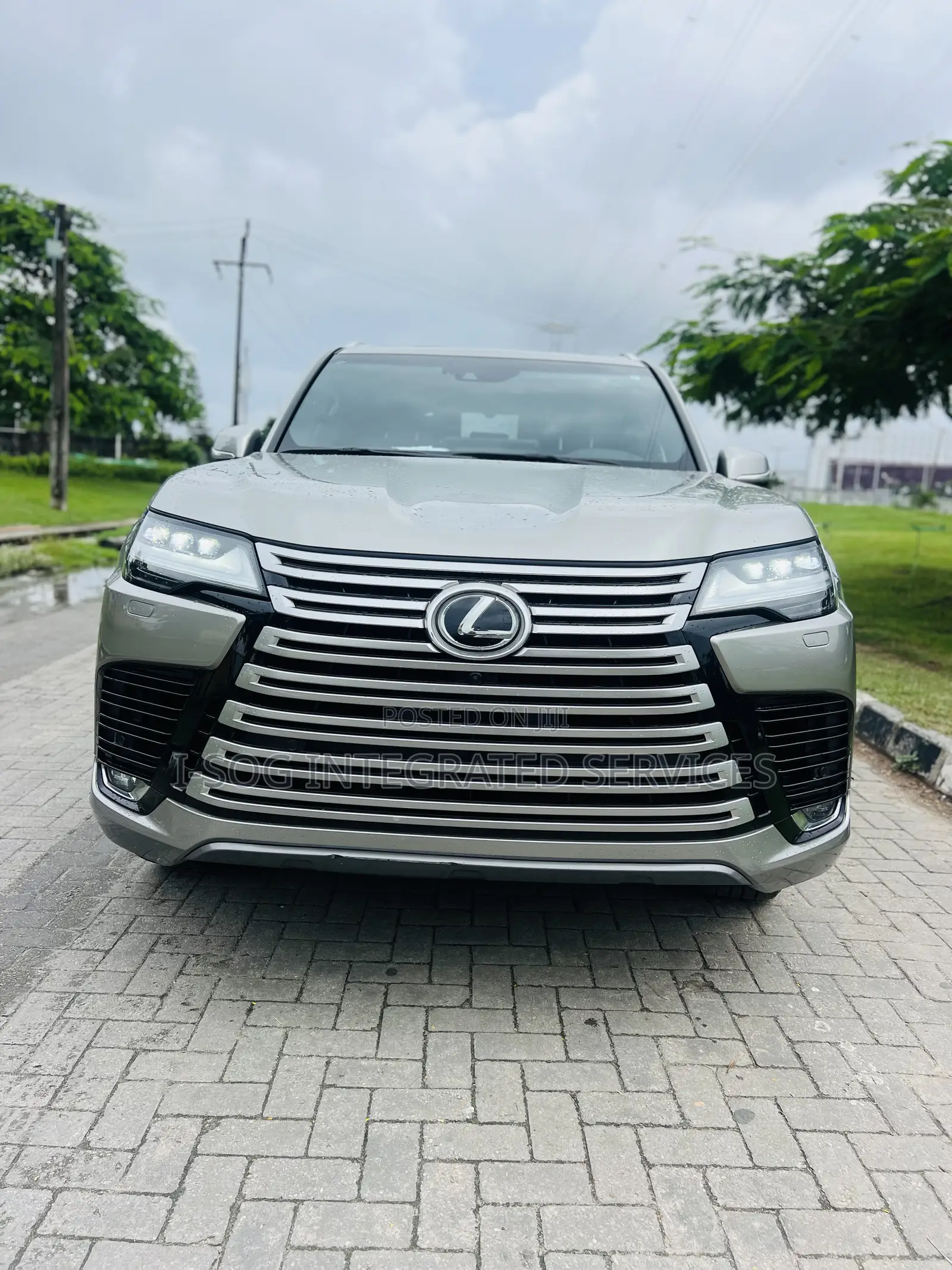 Lexus LX 600 2023 Gray