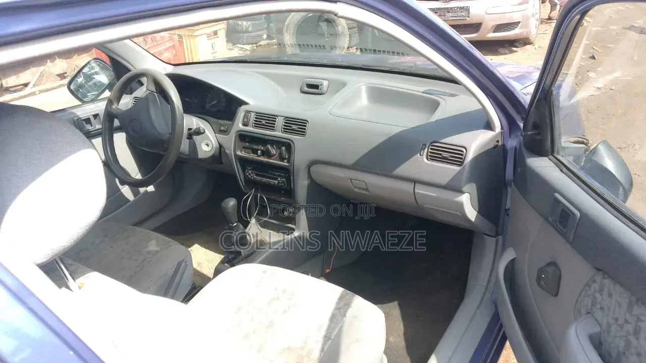 Toyota Starlet 1997 Blue