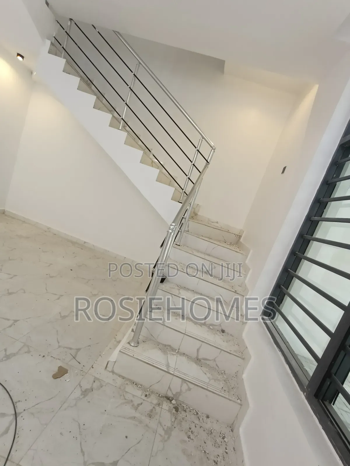 4bdrm Duplex in Alasia Town Estate, Sangotedo for sale