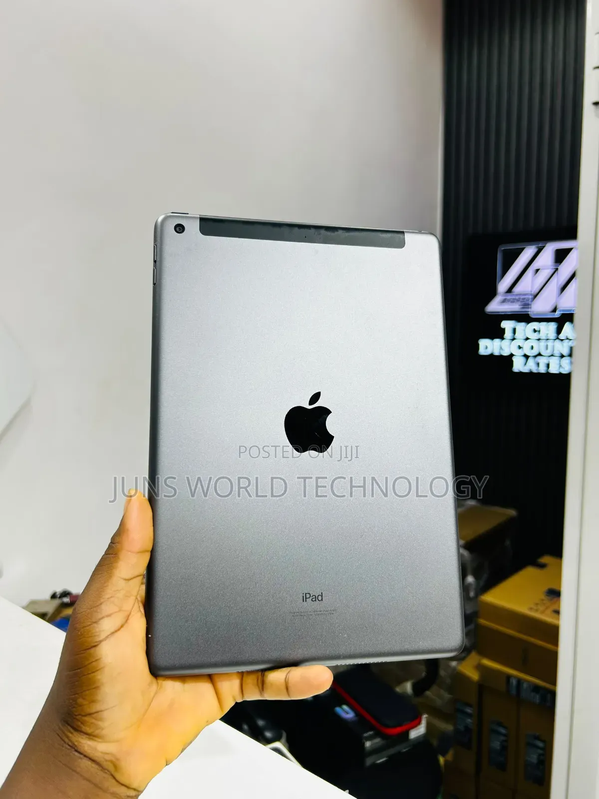Apple iPad 10.2 (2021) 64 GB Black