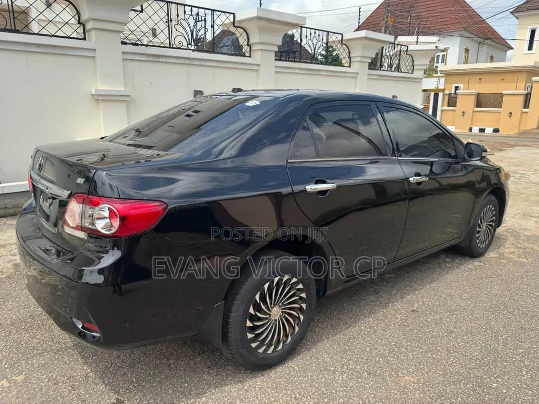 Toyota Corolla 2009 Black