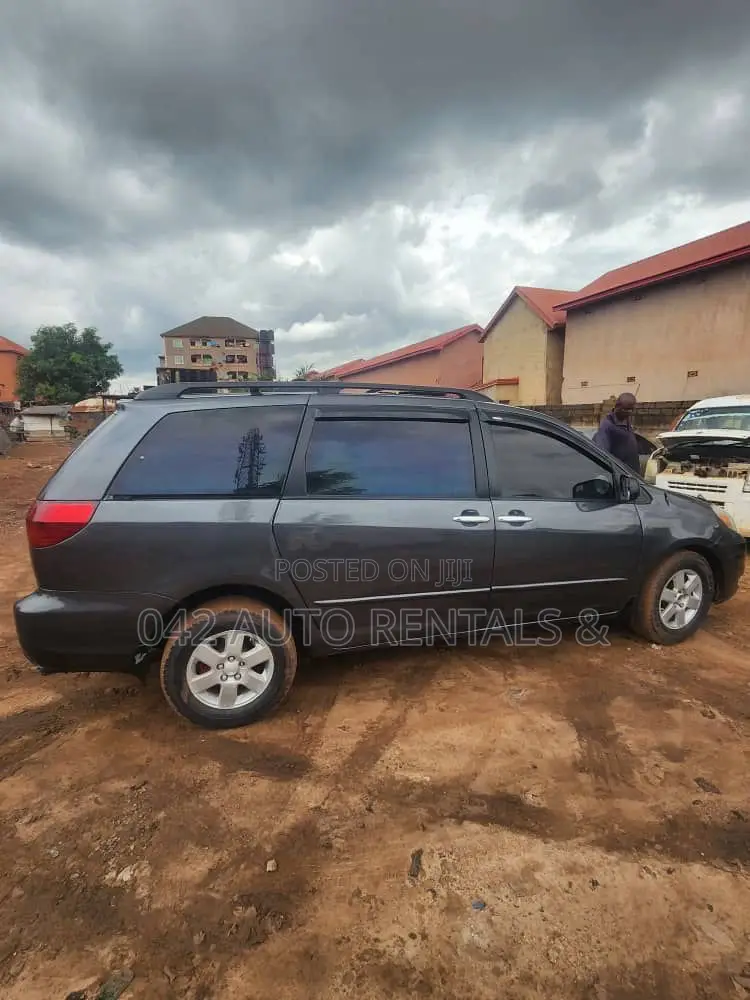 Toyota Sienna 2006