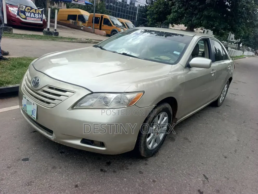 Toyota Camry 2008 Gold