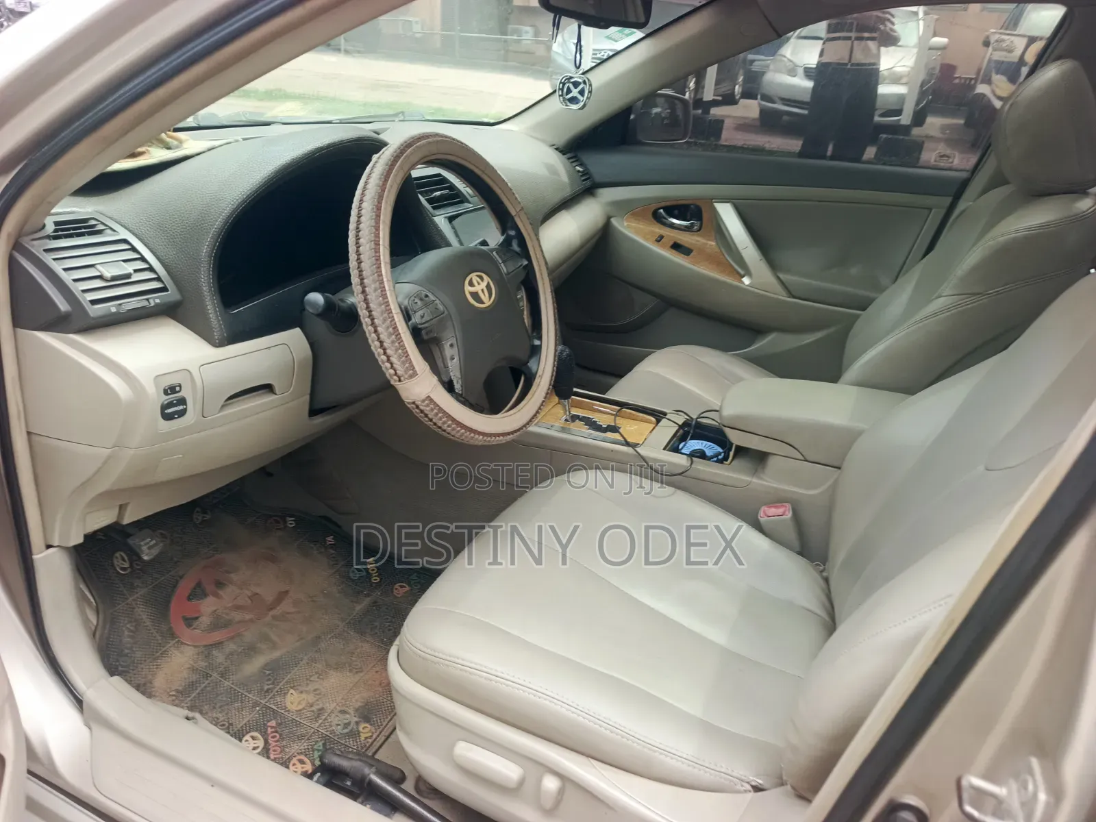 Toyota Camry 2008 Gold
