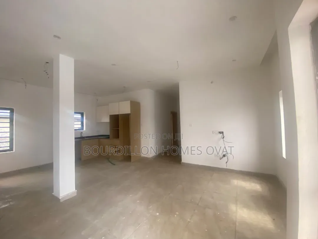 2bdrm Apartment in Ikate Lekki Lagos for rent