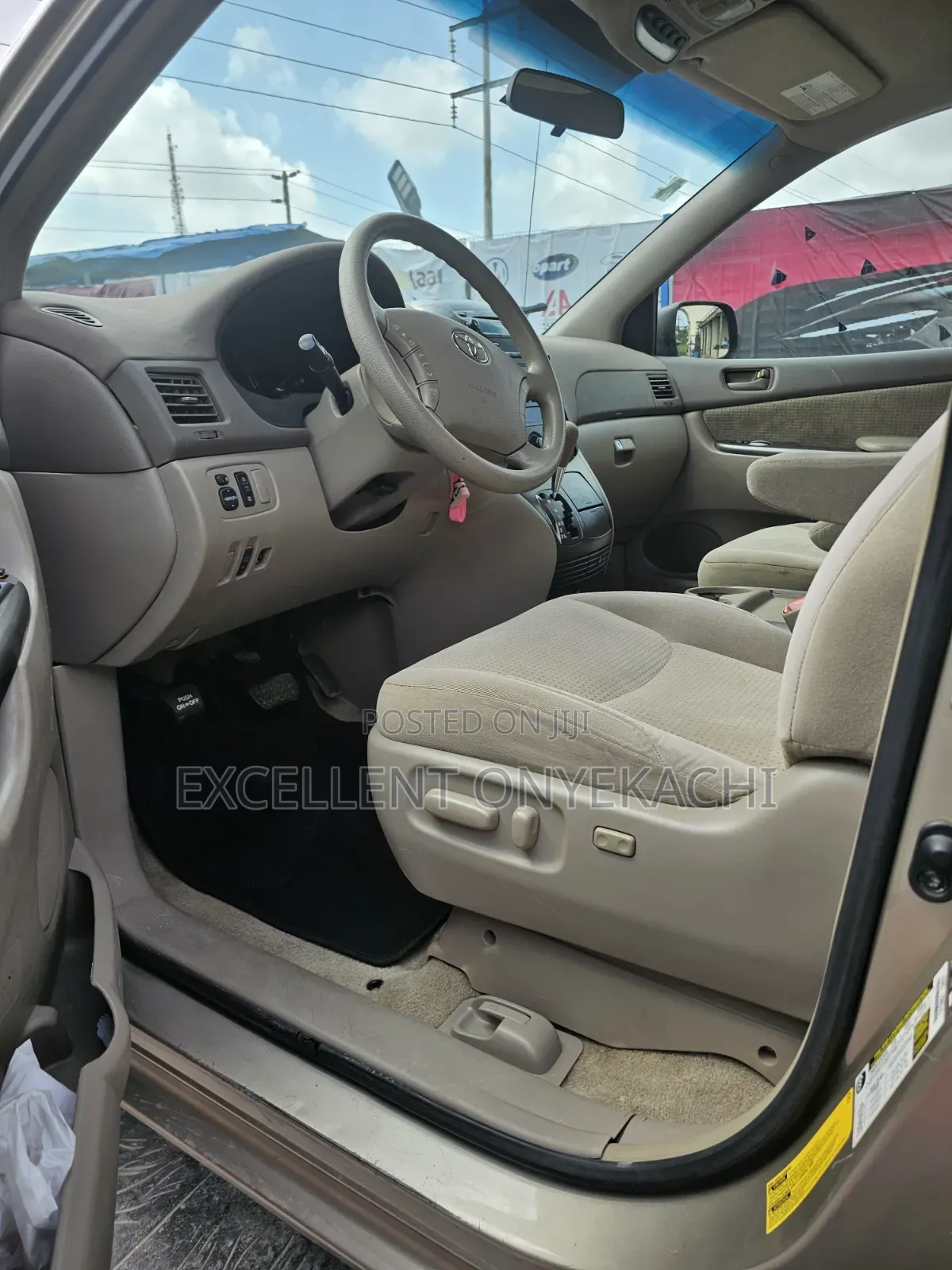 Toyota Sienna 2007 Gold