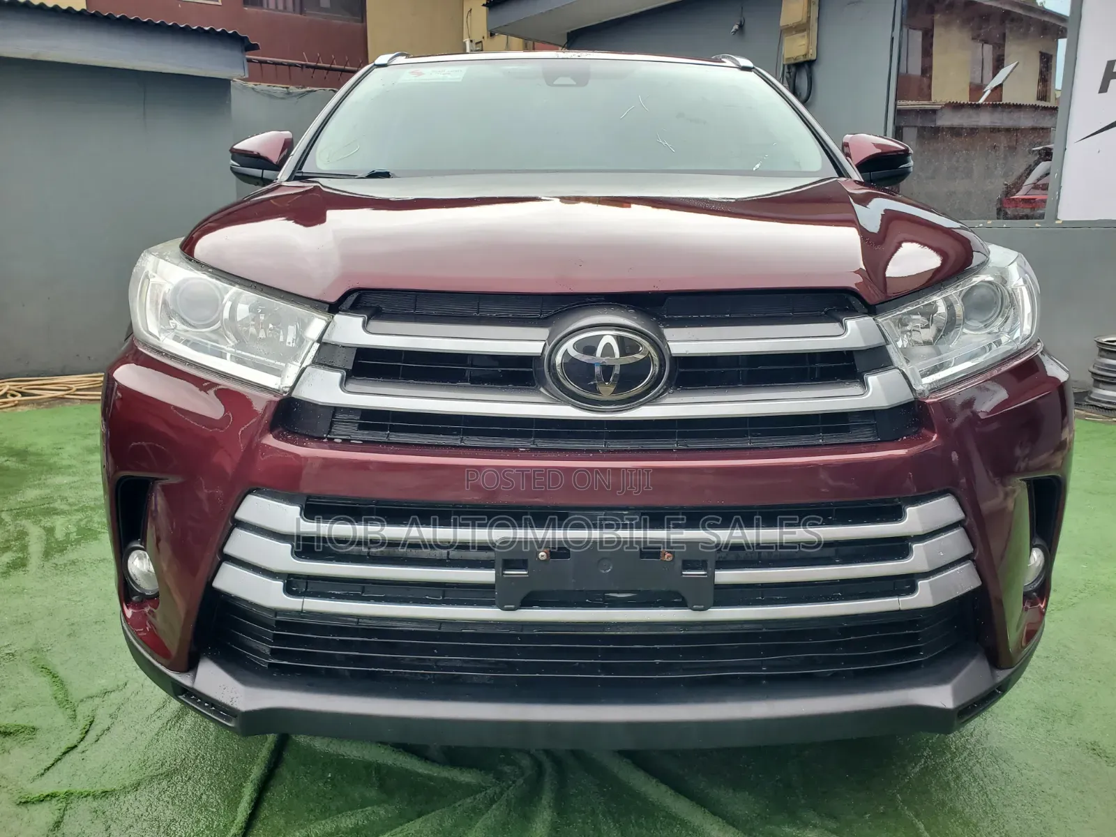 Toyota Highlander XLE 4x2 V6 (3.5L 6cyl 8A) 2018 Red