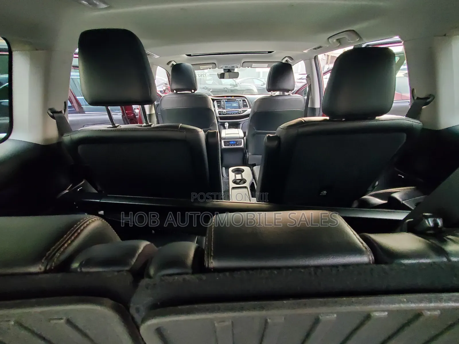 Toyota Highlander XLE 4x2 V6 (3.5L 6cyl 8A) 2018 Red