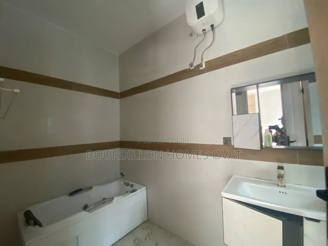 4bdrm Duplex in Orchid Lekki Lagos for rent