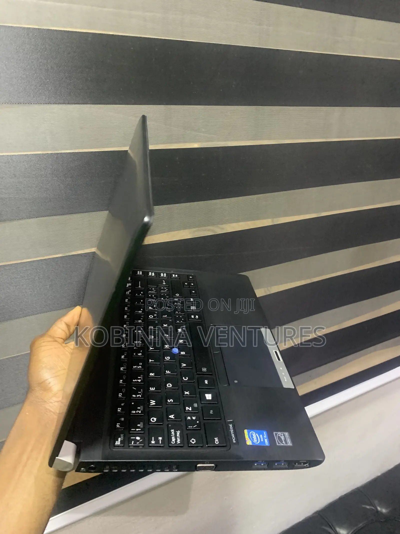 Laptop Toshiba Portege R930 4GB Intel Core i5 HDD 320GB