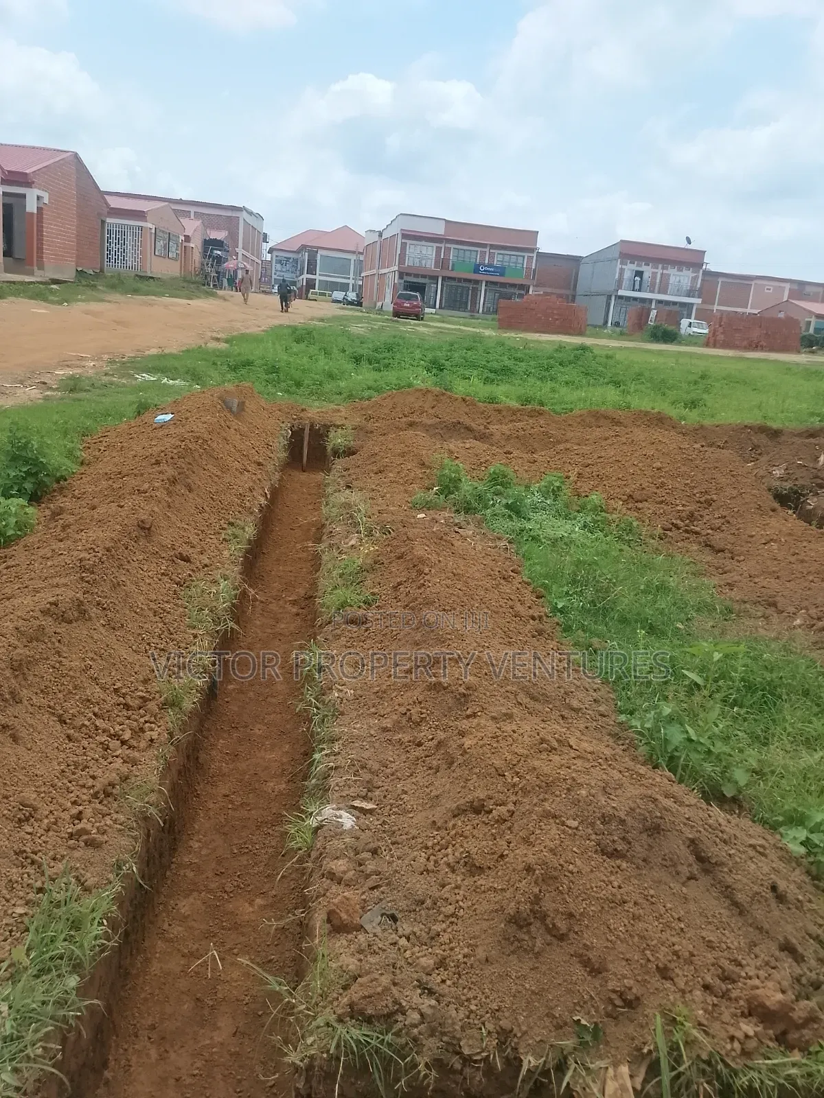 Space Shop Space to Build Duplex Shop Is Available for Sale at Fo1 Kub