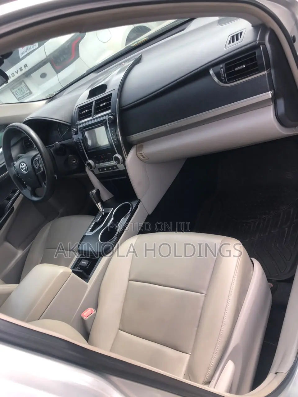 Toyota Camry LE 4dr Sedan (2.5L 4cyl 6A) 2013 Gray