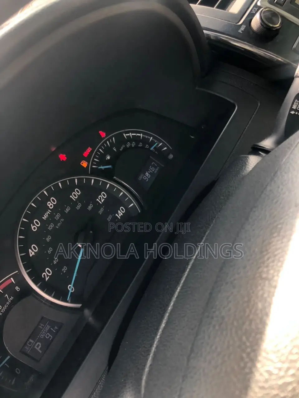 Toyota Camry LE 4dr Sedan (2.5L 4cyl 6A) 2013 Gray