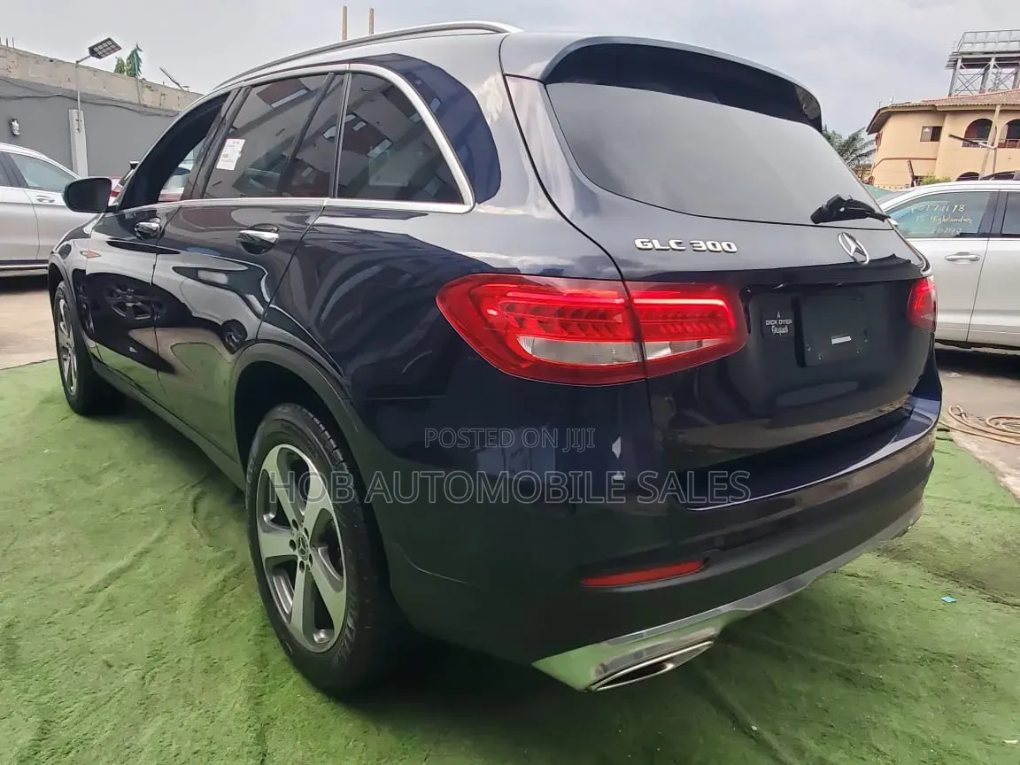 Mercedes-Benz GLC-Class 2017 Blue
