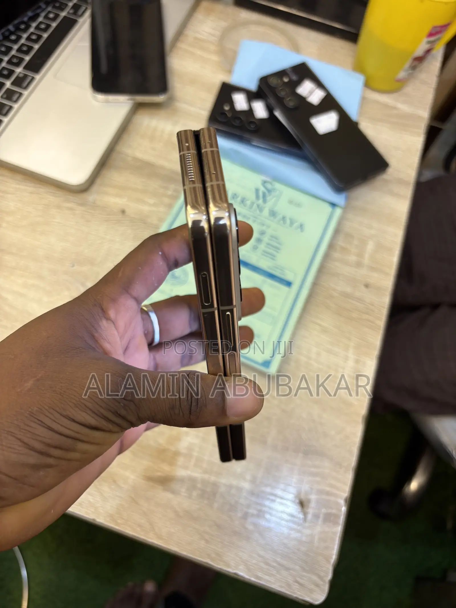 Samsung Galaxy Z Fold4 512 GB Gold