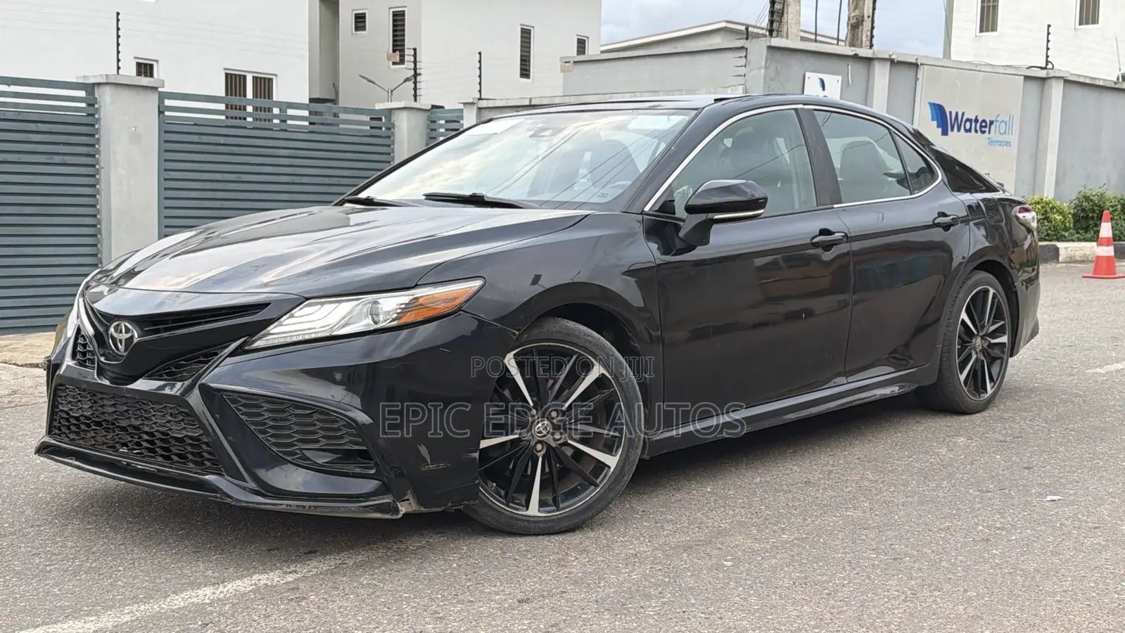 Toyota Camry XSE FWD (2.5L 4cyl 8AM) 2018 Black