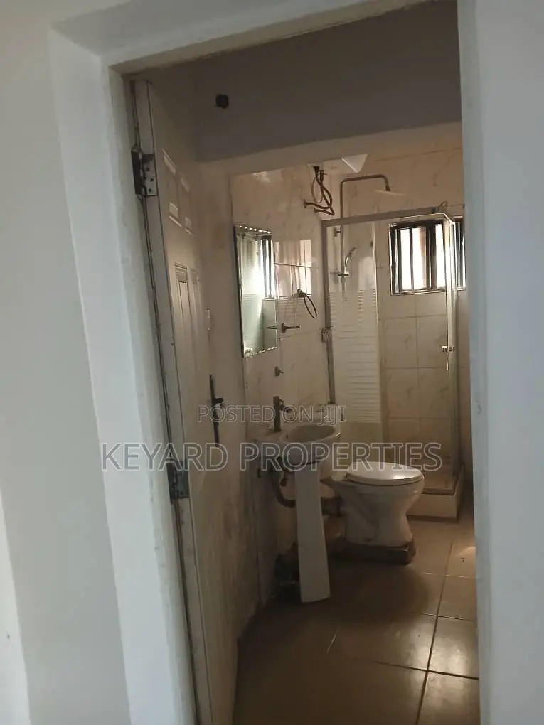 1bdrm Apartment in Wuse 2 for rent