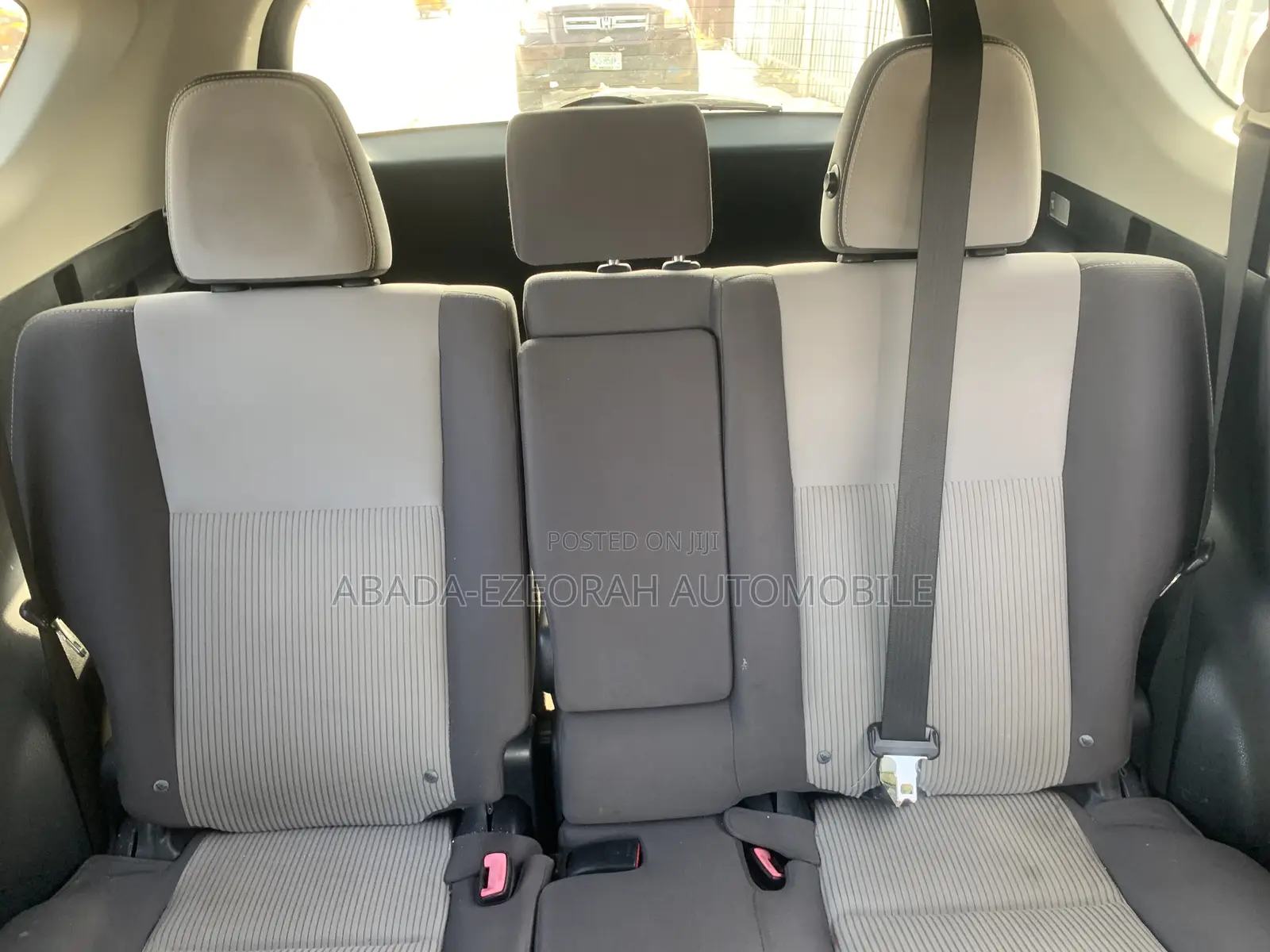 Toyota RAV4 XLE 4dr SUV AWD (2.5L 4cyl 6A) 2014 Gray