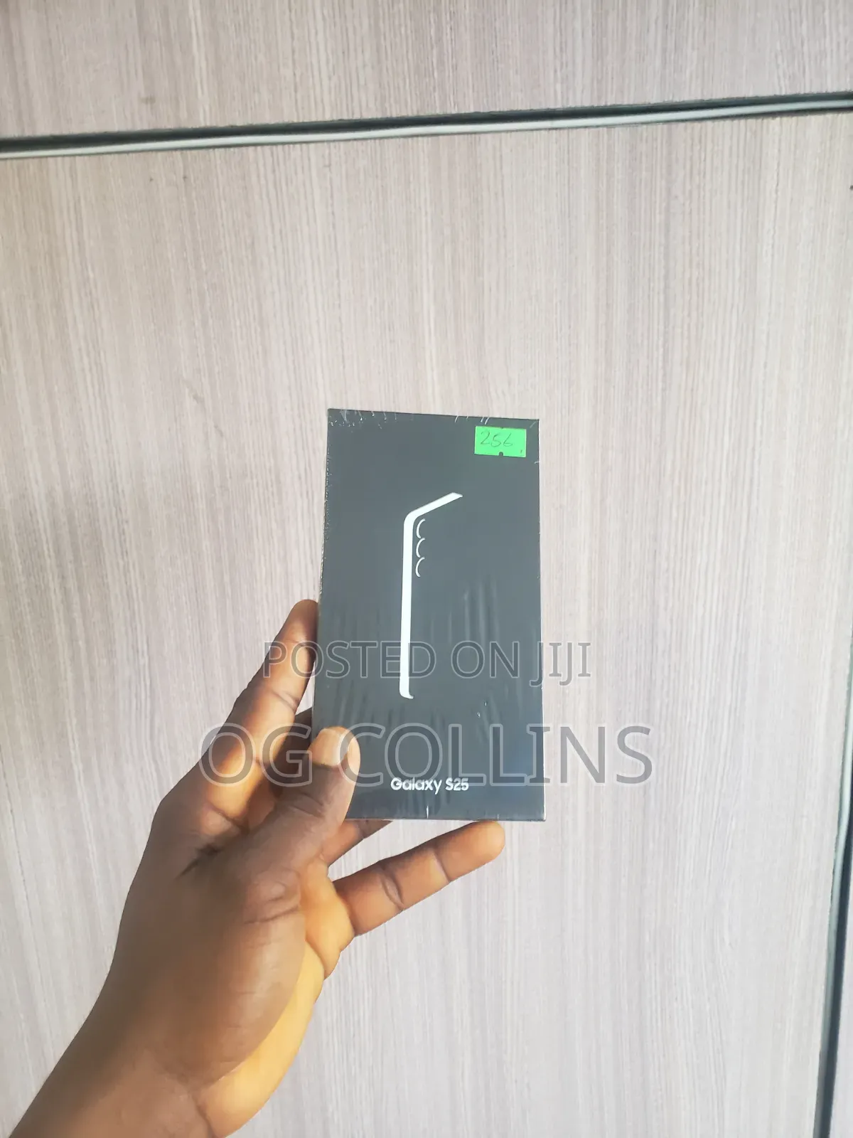 New Samsung Galaxy S25 256 GB Green