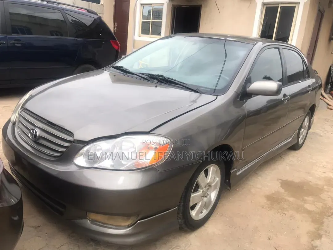Toyota Corolla 2005 Gray