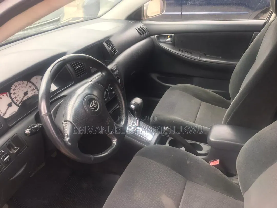 Toyota Corolla 2005 Gray