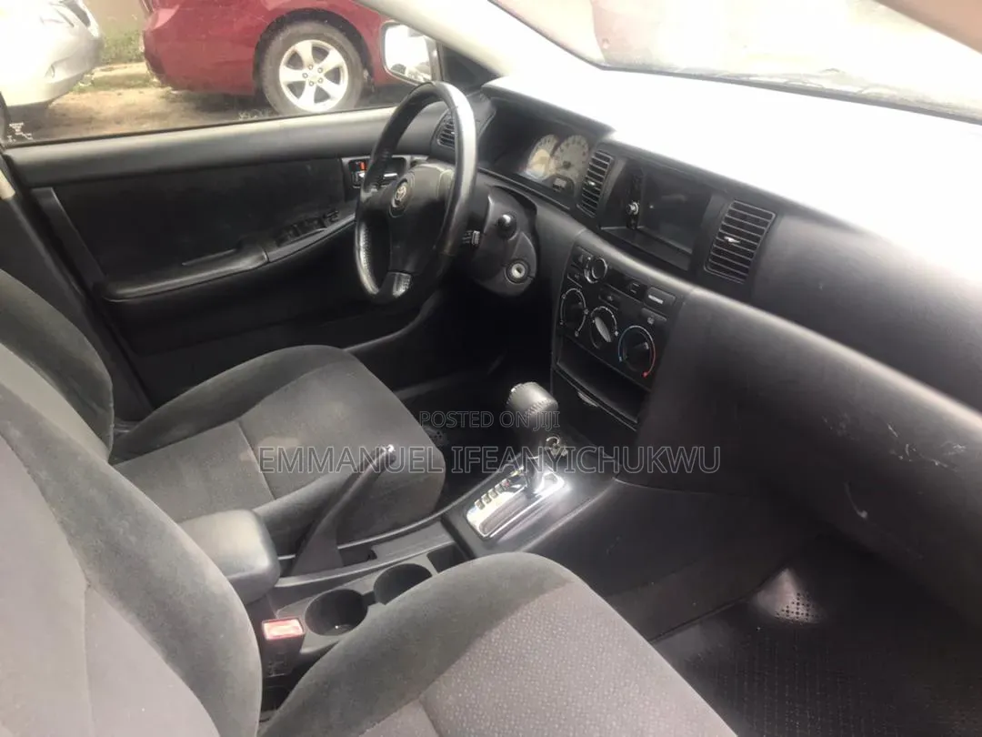 Toyota Corolla 2005 Gray