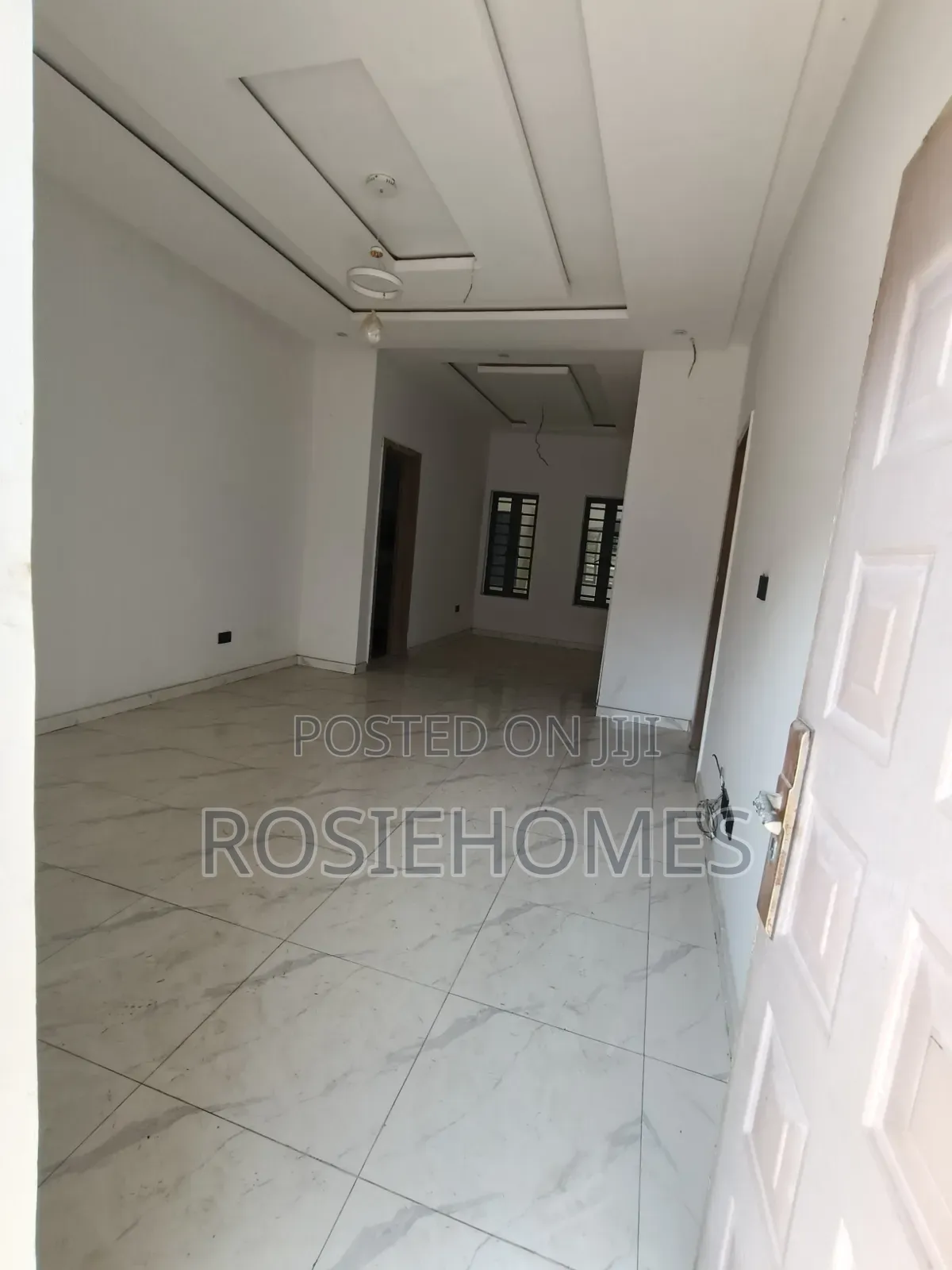 1bdrm Block of Flats in Mobile Raod Ajah for sale