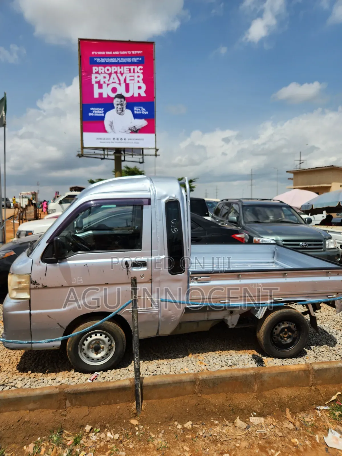 Direct Belgium Daihatsu Hijet Mini-Truck. 2010 Silver