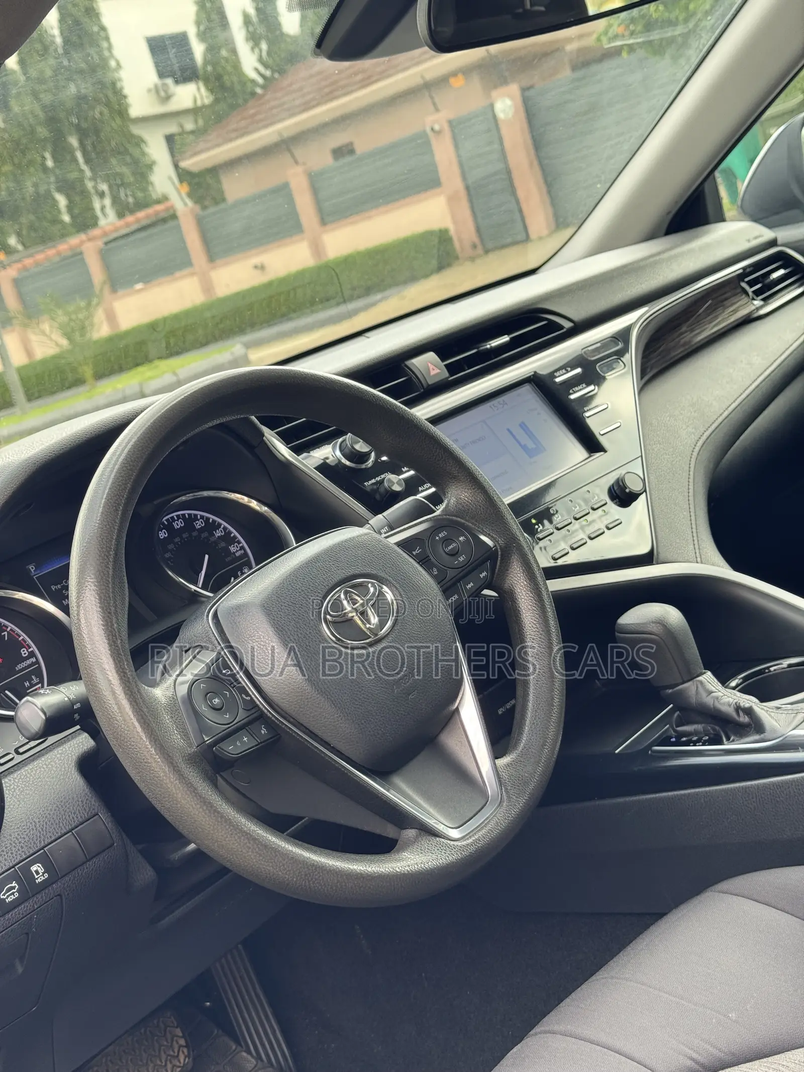 Toyota Camry LE (2.5L 4cyl 8A) 2019 Blue