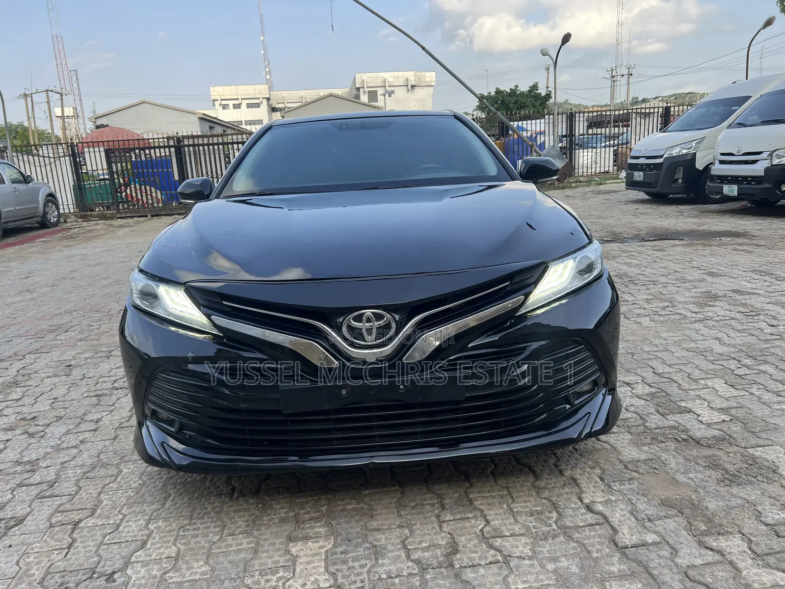 Toyota Camry XLE V6 FWD (3.5L 6cyl 8AM) 2018 Black