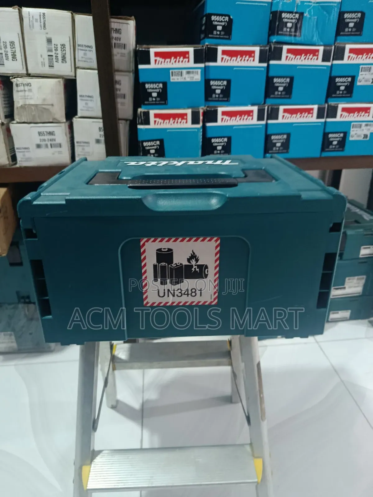 Makita 5" Cordless Angle Grinder Dga506rtj (18v LXT Brushless
