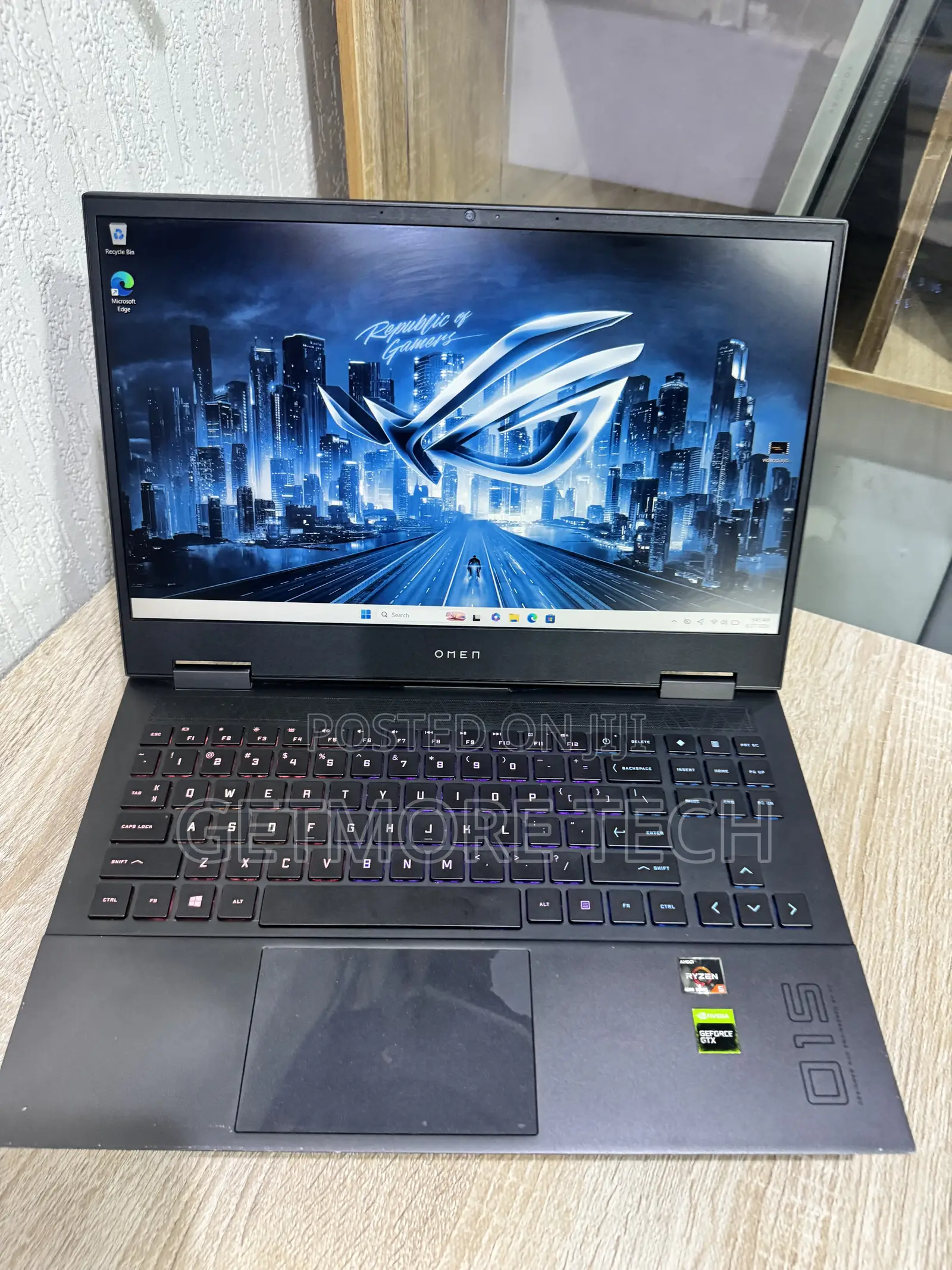 Laptop HP Omen 15t 16GB AMD Ryzen 5 SSD 1T