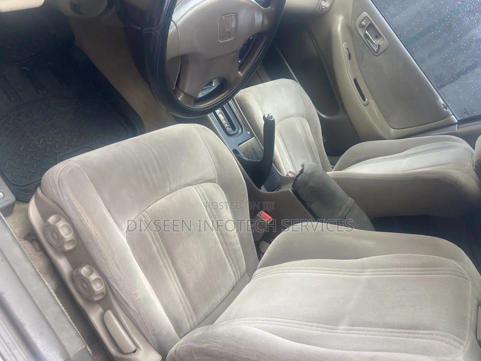 Honda Accord 1999 Silver
