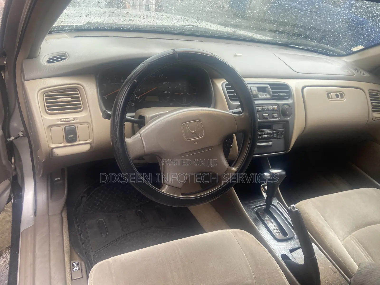 Honda Accord 1999 Silver
