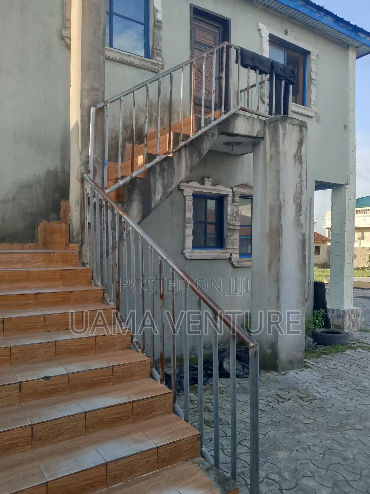 4bdrm Flat + Warehouse for Rent