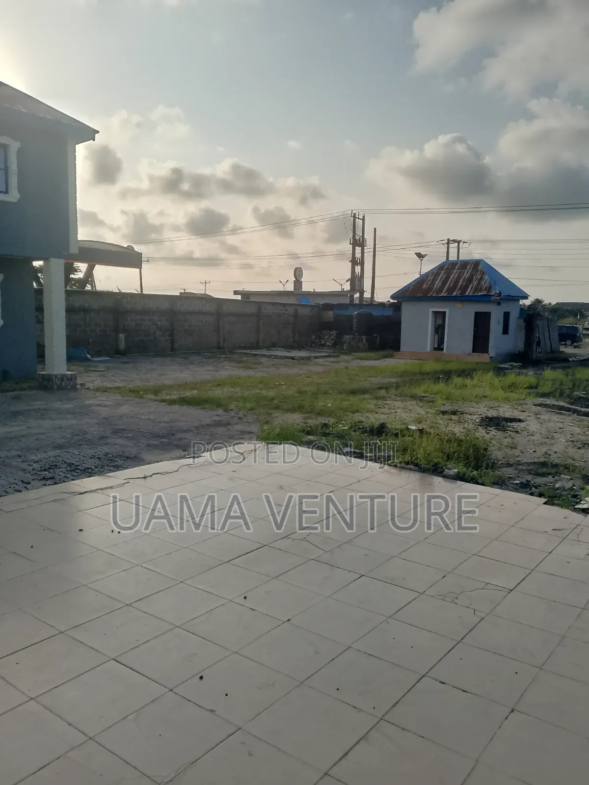4bdrm Flat + Warehouse for Rent