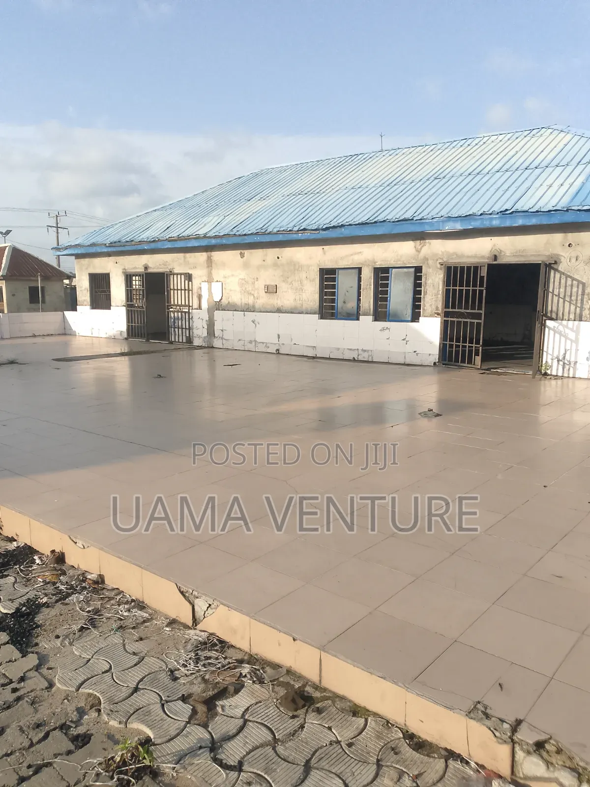 4bdrm Flat + Warehouse for Rent