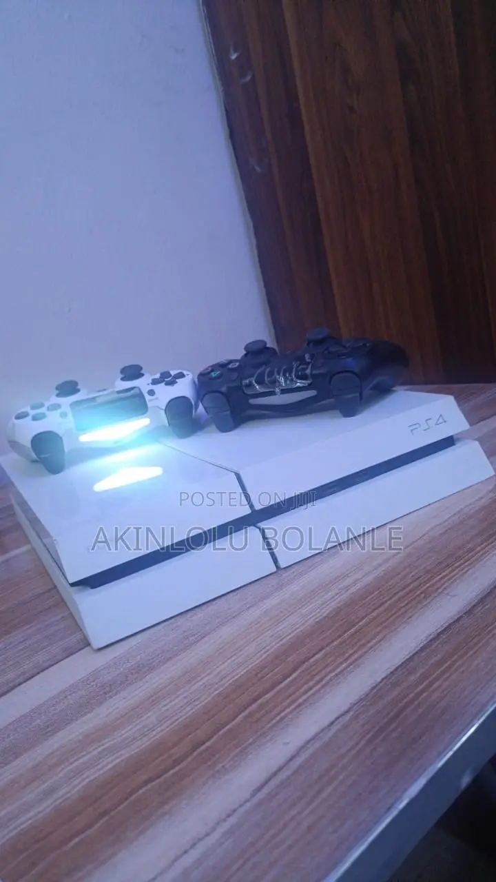 Play Station