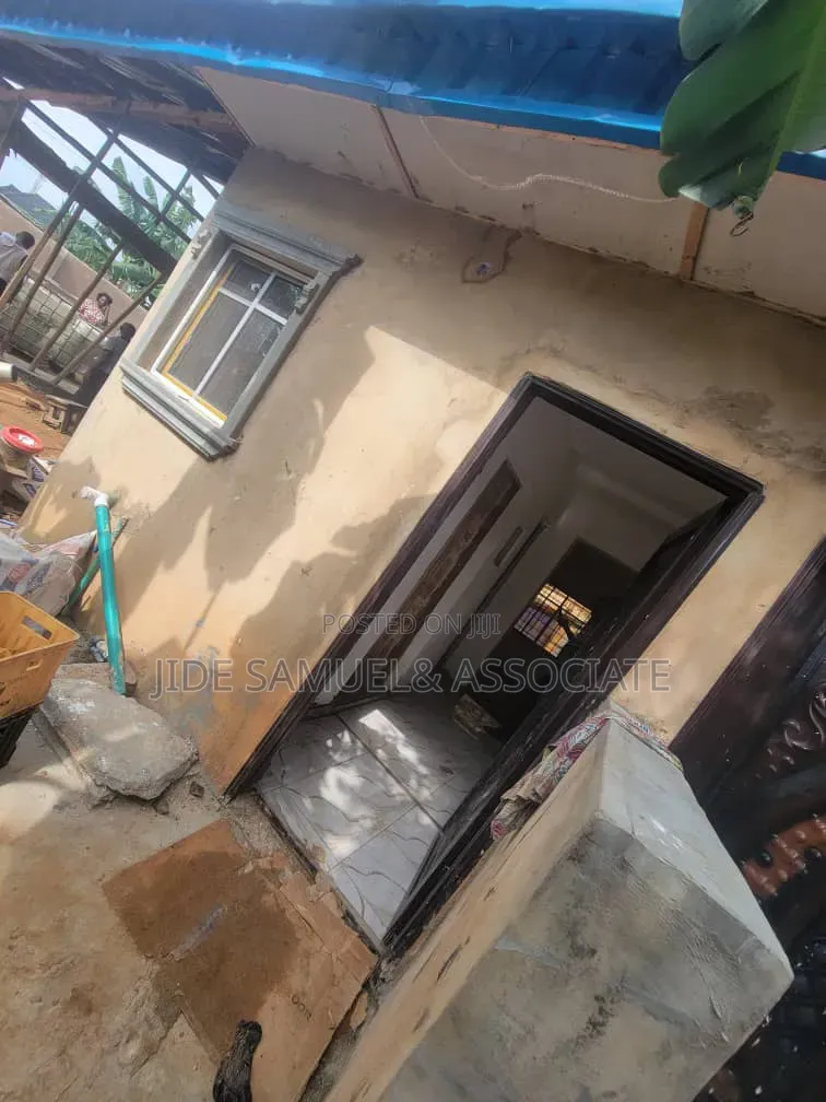 Furnished 1bdrm Apartment in Ayobo for rent