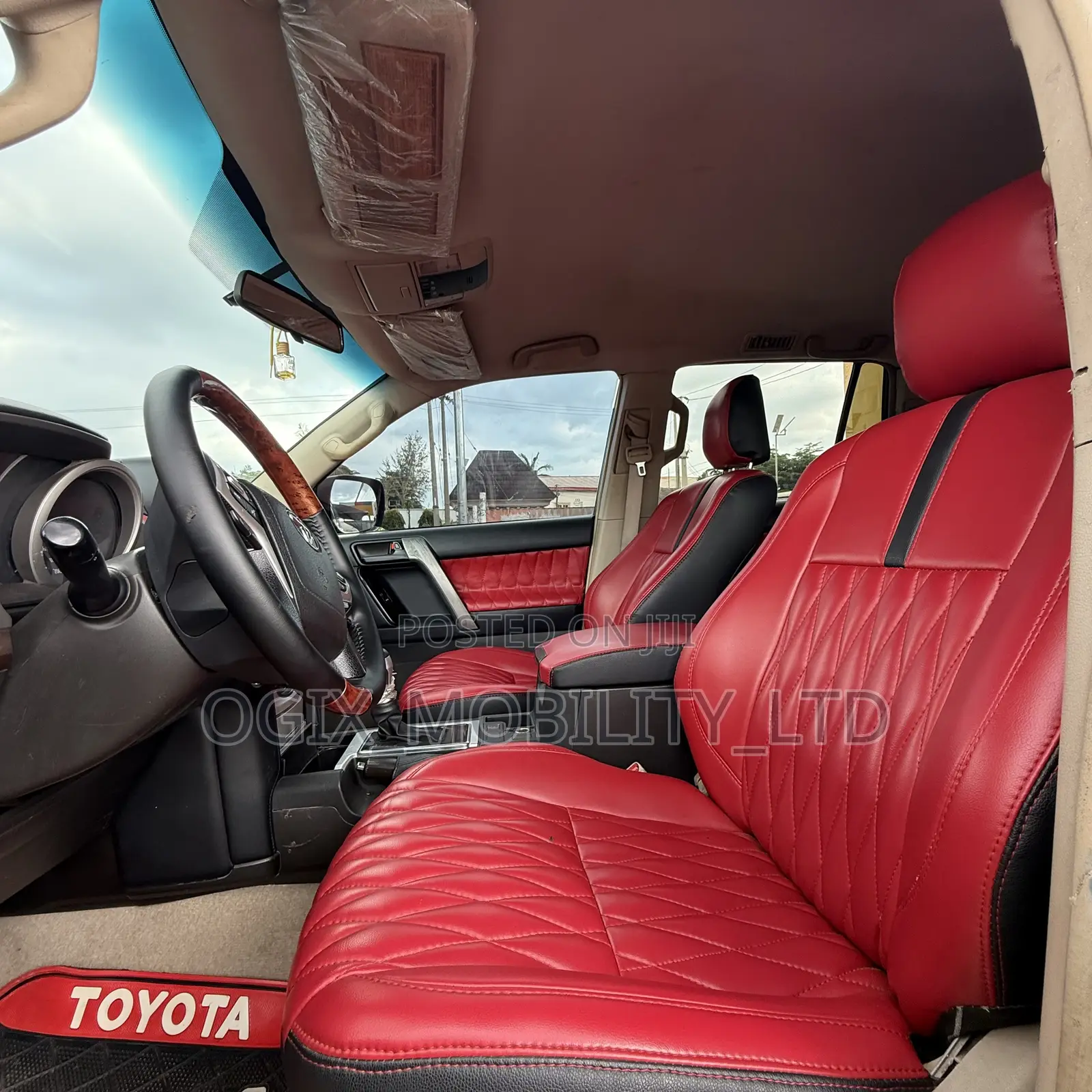 Toyota Land Cruiser Prado 2010 Black
