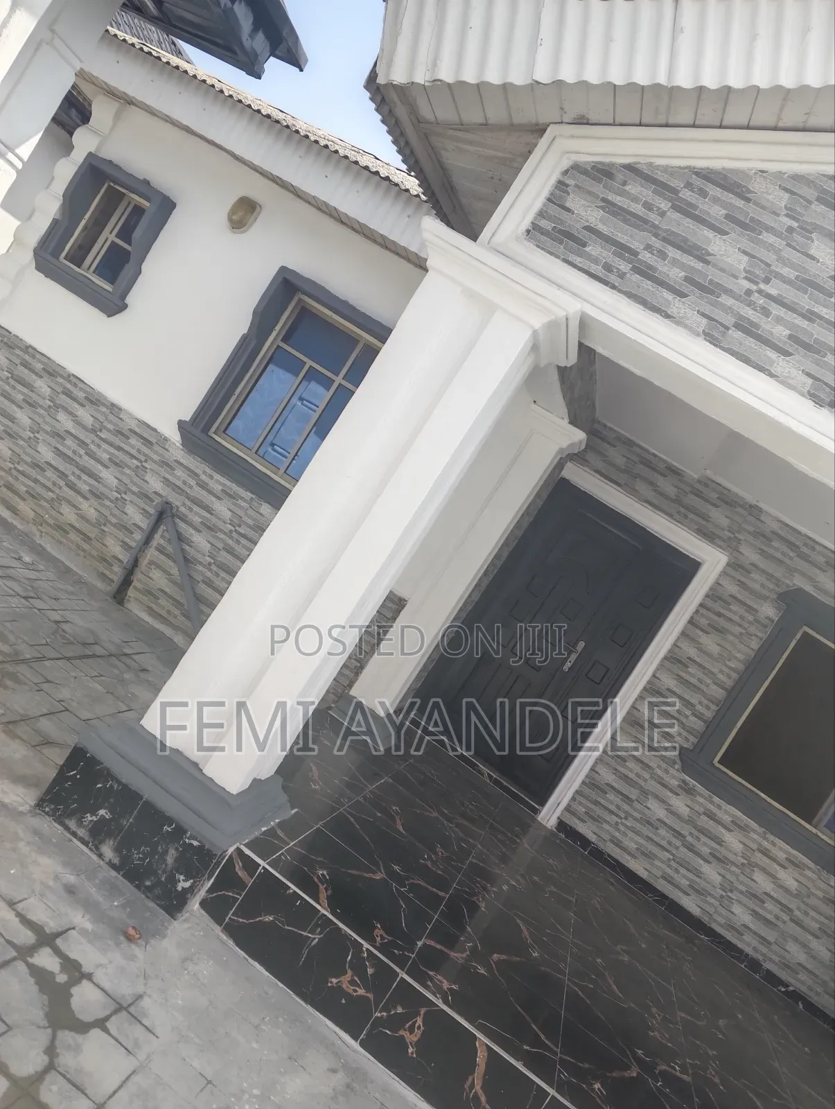 Furnished 3bdrm Apartment in Ofin Estate, Igbogbo for rent