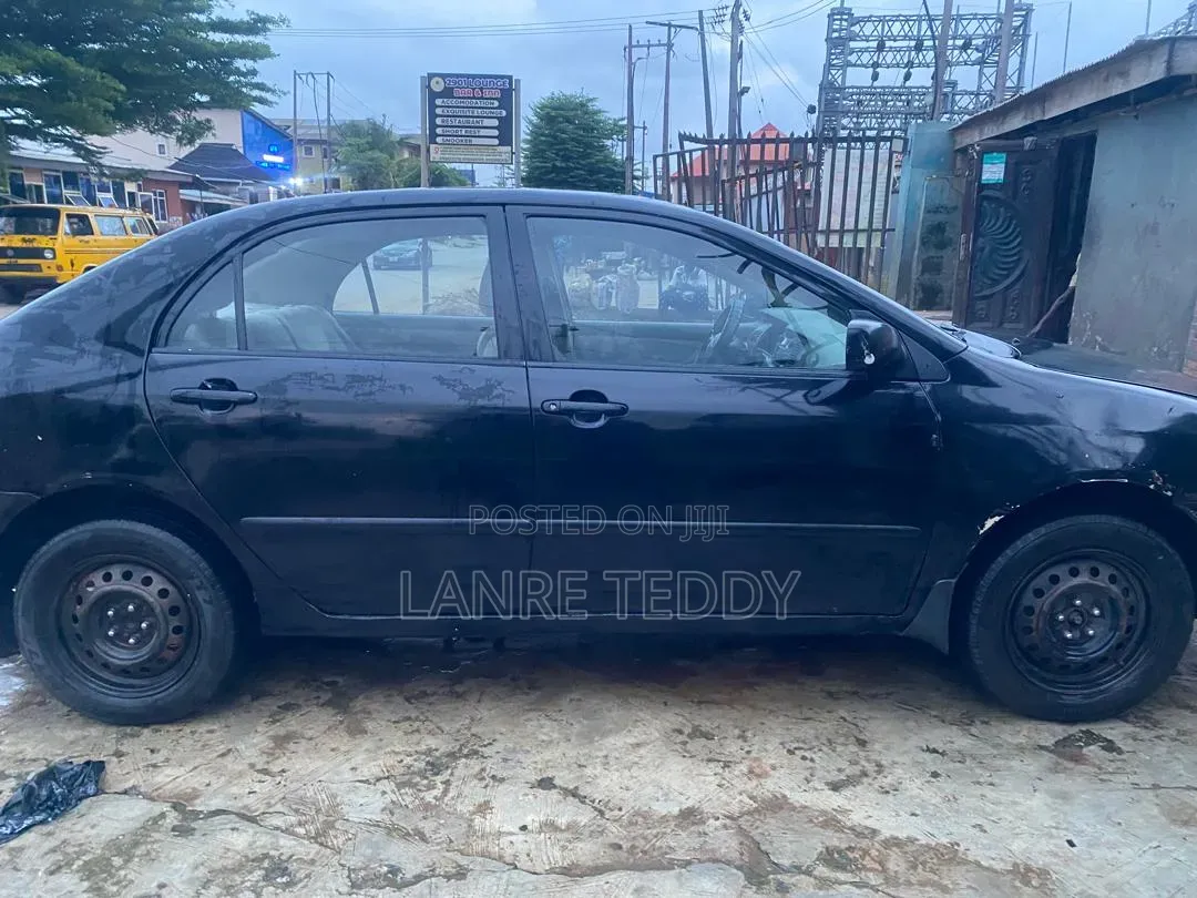 Toyota Corolla Sedan 2003 Black
