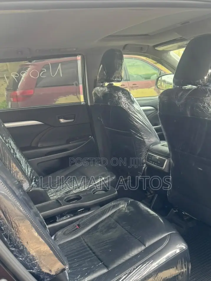 Toyota Highlander XLE 2019 Black
