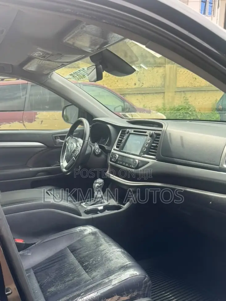 Toyota Highlander XLE 2019 Black