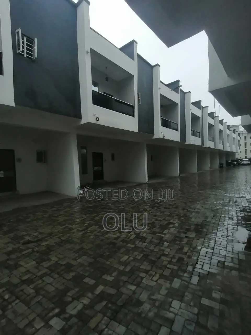 Furnished 4bdrm Duplex in Ikota for sale