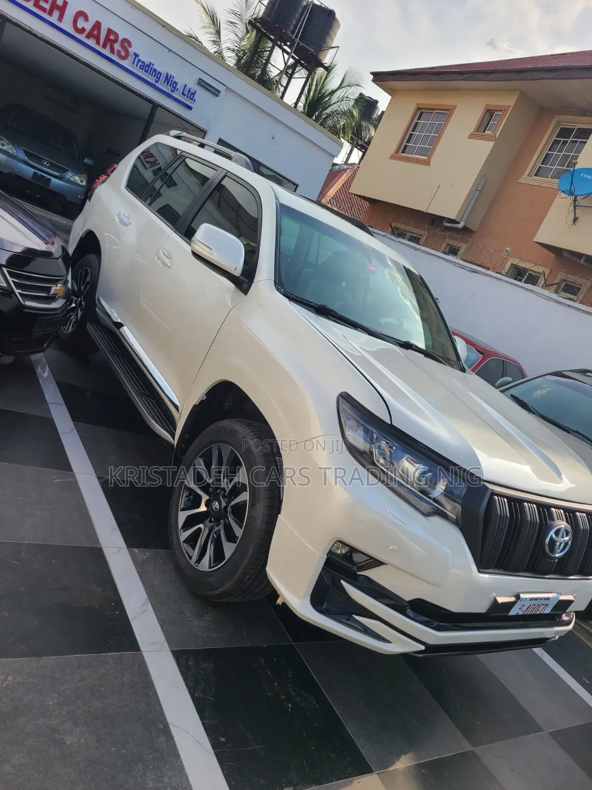 Toyota Land Cruiser Prado 2013 White