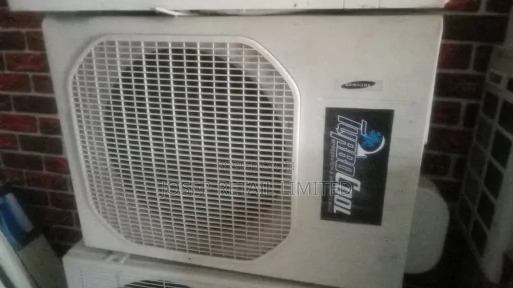 1.5hp Samsung Air Condition With Remote